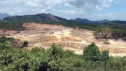 Xử lý nghiêm các doanh nghiệp vi phạm trong khai thác mỏ đất