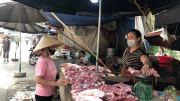 Hà Nội yêu cầu giám sát chặt diễn biến giá thịt lợn
