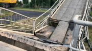 Nhu cầu cấp bách thay thế cây cầu kiên cố bị sập vì xe quá tải