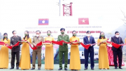 Bộ Công an Việt Nam bàn giao trụ sở công an bản đầu tiên cho Lào