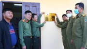 Bàn giao trụ sở Công an các bản tại Lào giáp biên giới với Hà Tĩnh