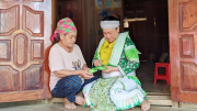 Người Mông trên cao nguyên đất đỏ