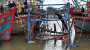 Kịp thời cứu sống 3 ngư dân Quảng Nam trên tàu cá bị chìm
