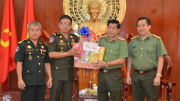 Bộ Tư lệnh Cảnh vệ Quân đội hoàng gia Campuchia thăm chúc Tết Công an tỉnh Đồng Tháp
