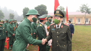 Thứ trưởng Lê Văn Tuyến dự Lễ giao nhận quân tại Phú Thọ