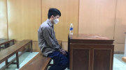 Lĩnh 2 năm tù vì tổ chức cho đồng hương ở lại Việt Nam trái phép