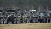 Mỹ viện trợ "khủng" cho Kiev, Nga dọa nhắm bắn mọi vũ khí NATO ở Ukraine