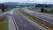 Mới "thọ" 8 năm, cao tốc Nội Bài - Lào Cai lại xin 8.700 tỷ đào đắp, mở rộng!