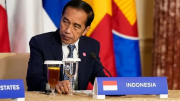 Tổng thống Indonesia "thay máu" nội các sau lệnh cấm xuất khẩu gây sốc