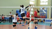 “Nhà nghèo” chỉ lo trụ hạng