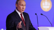 Tổng thống Putin gọi lệnh trừng phạt của phương Tây là "kém thông minh"