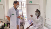 Cứu sống nữ bệnh nhân nước ngoài mắc sốt rét ác tính