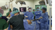 Lần đầu tiên, Bệnh viện Bình Dân dùng robot cắt ung thư thận