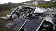 Nghịch lý năng lượng tái tạo:  Pin mặt trời và chất thải độc hại