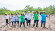 UNDP tiếp tục hỗ trợ xây dựng nhà an toàn chống chịu biến đổi khí hậu ở Thanh Hóa