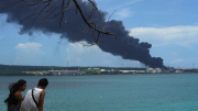 Bể chứa dầu âm ỉ cháy, nguy cơ tiếp tục bùng phát hỏa hoạn ở Cuba