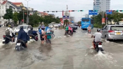 Nhiều nơi tại Hải Phòng và Quảng Ninh ngập lụt sau mưa lớn
