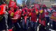 Nam Phi: Đình công vì phí sinh hoạt quá cao