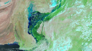 Nước lũ ứ đọng, biến một phần của một tỉnh ở Pakistan thành hồ nước