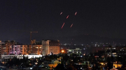 Israel bắn phá thủ đô, sân bay lớn của Syria trong đêm