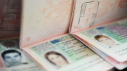 EU siết visa với người Nga, Moscow tính trả đũa