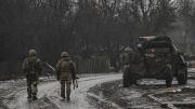Ukraine thừa nhận chiến sự càng kéo dài, Nga càng có lợi