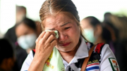 Thái Lan treo cờ rủ, tưởng niệm các nạn nhân vụ thảm sát kinh hoàng