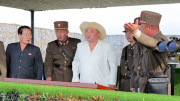 Ông Kim Jong-un thị sát diễn tập hạt nhân chiến thuật, lạnh giọng với Mỹ-Hàn