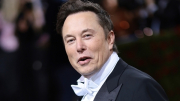 Elon Musk lại "quay xe", tuyên bố tiếp tục tài trợ thiết bị vệ tinh cho Ukraine