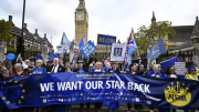 Người Anh tuần hành khắp London đòi tái gia nhập EU