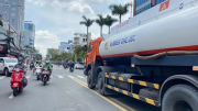 Sở GTVT Hà Nội lên tiếng trước thông tin xe chở xăng dầu không được cấp phép vào nội đô ban ngày