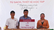 Agribank Tiền Giang tặng 150 triệu đồng chương trình “Thêm con chữ, bớt đói nghèo”