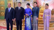 Chủ tịch nước Nguyễn Xuân Phúc và Phu nhân hội kiến Nhà vua, Hoàng hậu Thái Lan
