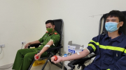 Cảnh sát PCCC hiến máu cứu cụ ông qua cơn nguy kịch