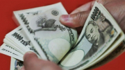 Kinh tế Nhật Bản qua sự sụt giá của đồng Yen