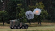 Đức gửi 18 siêu pháo, Mỹ chuyển thêm 275 triệu USD vũ khí cho Ukraine