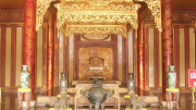 “Phục chế” ngai vàng vua Nguyễn để thu hút du khách vào tham quan Đại Nội