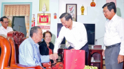 Phó Thủ tướng Lê Minh Khái chúc Tết gia đình chính sách, công nhân, người lao động tại Cà Mau