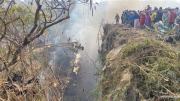 Rơi máy bay chở 72 người tại Nepal