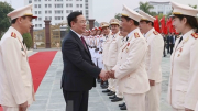 Chủ tịch Quốc hội Vương Đình Huệ thăm, chúc Tết Công an tỉnh Lào Cai
