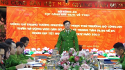 Thứ trưởng Nguyễn Duy Ngọc thăm, chúc Tết cán bộ, chiến sĩ Trung tâm dữ liệu quốc gia về dân cư