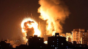 Israel không kích vào Dải Gaza, đáp trả sau vụ phóng tên lửa