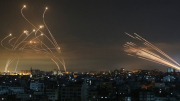 Israel cân nhắc "bơm" tên lửa Vòm Sắt sang chiến trường Ukraine