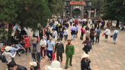 Nhiều đổi mới trong giữ trật tự lễ hội chùa Hương