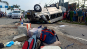 Hiện trường vụ tai nạn thảm khốc làm 8 người thiệt mạng tại Quảng Nam