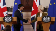 Ba năm hậu "ly hôn", Anh-EU chật vật đạt thỏa thuận đột phá