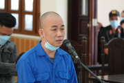 Xét xử 4 bị cáo trong vụ lái Mercedes tông chết người ở Bình Thuận