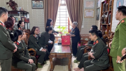 Cơ quan UBKT Đảng ủy Công an Trung ương thăm, tặng quà tại Thừa Thiên-Huế