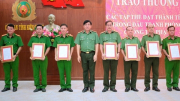 7 tập thể thuộc Công an tỉnh Kiên Giang nhận bằng khen của Bộ Công an
