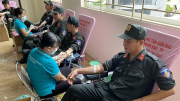 150 cán bộ chiến sĩ tham gia hiến máu tình nguyện